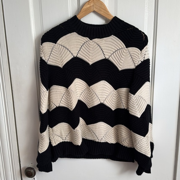 Cleobella // Black & Ivory Kori Sweater - Picture 6 of 10
